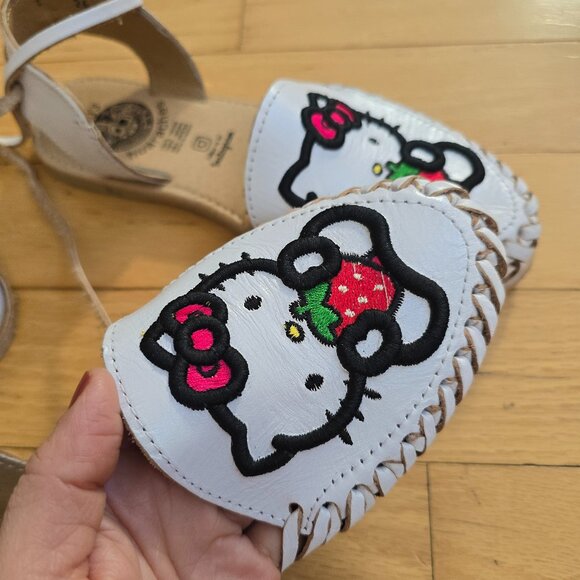Hello Kitty white leather lace-up gladiator huarache sandals | WMS 8 - Picture 4 of 10